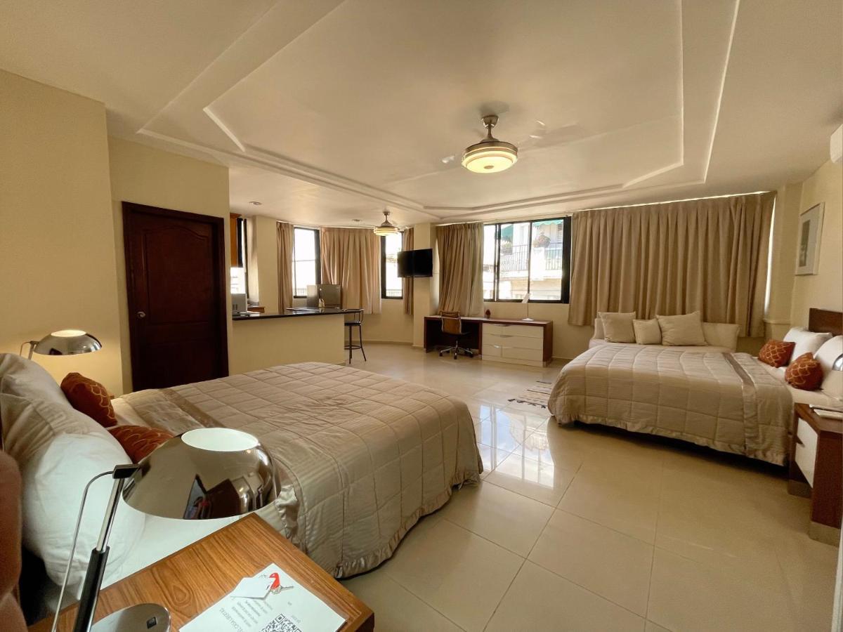 Hotel Libertad At Historic Main Street Santo Domingo Exterior photo