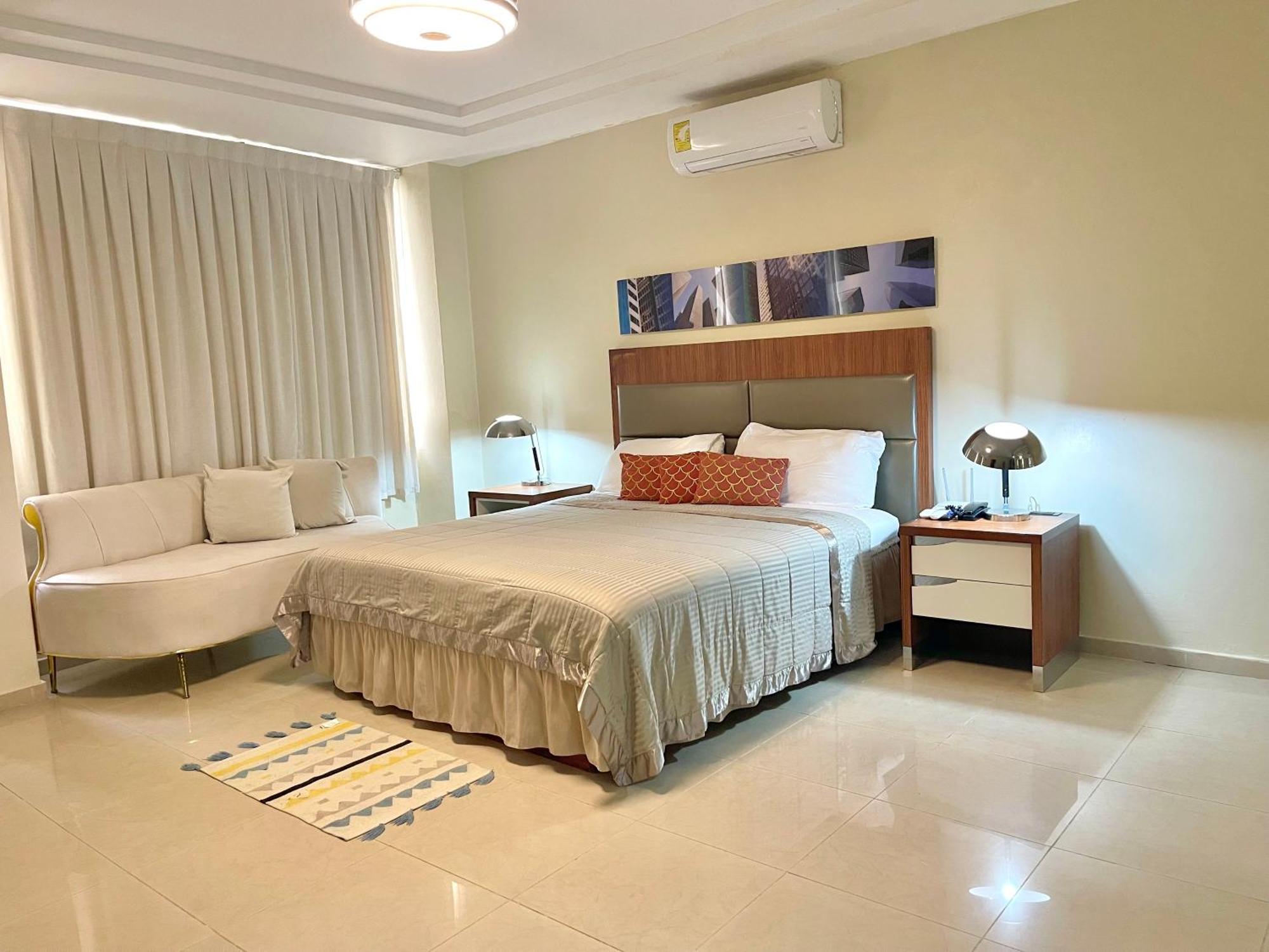 Hotel Libertad At Historic Main Street Santo Domingo Exterior photo