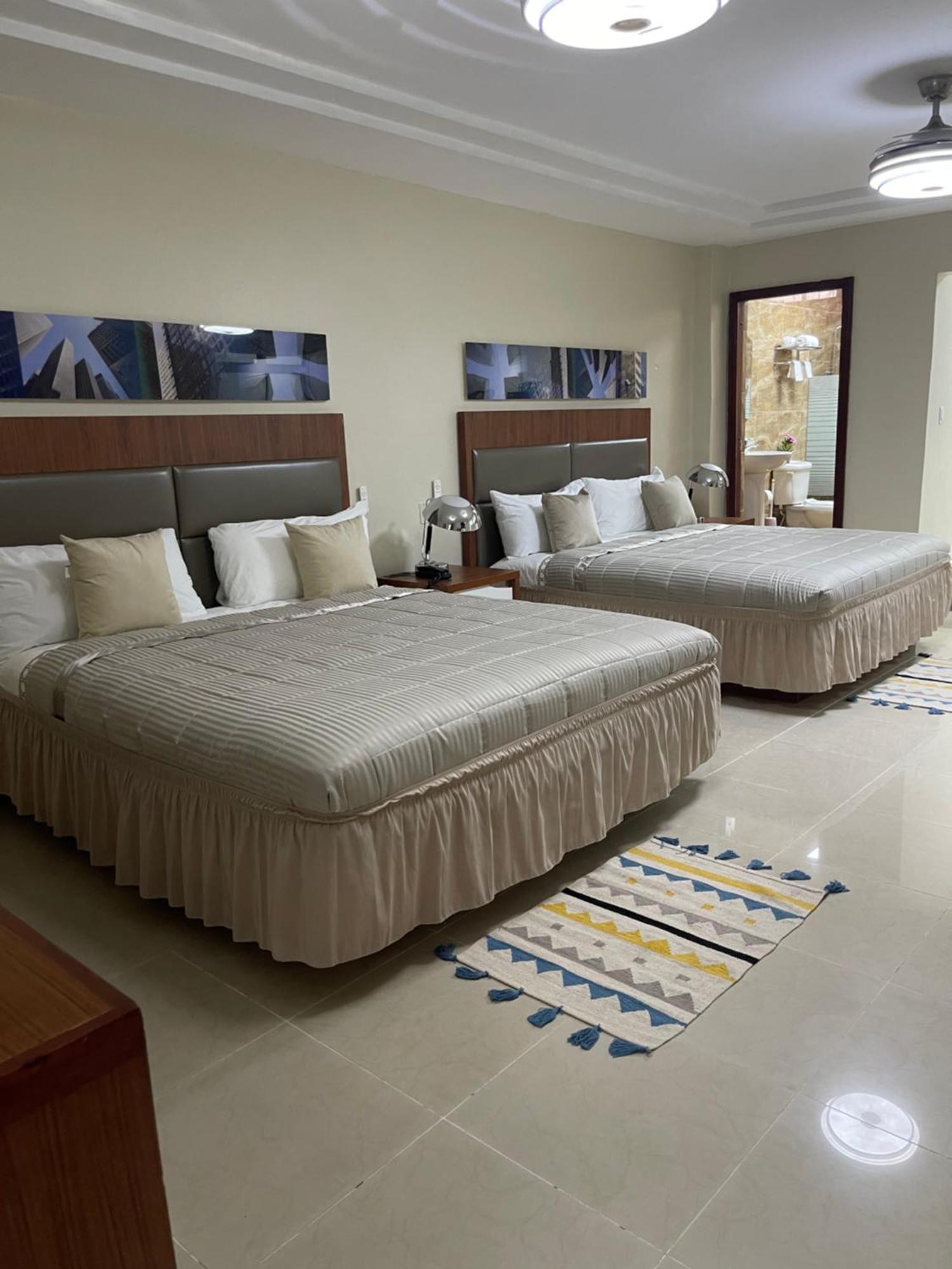 Hotel Libertad At Historic Main Street Santo Domingo Exterior photo