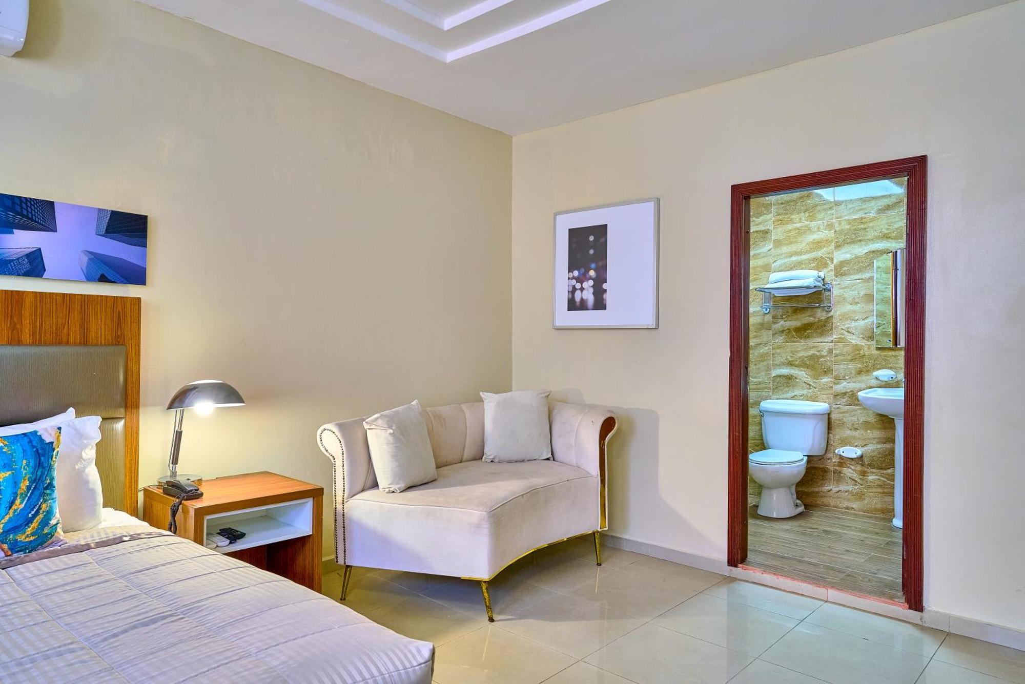 Hotel Libertad At Historic Main Street Santo Domingo Exterior photo