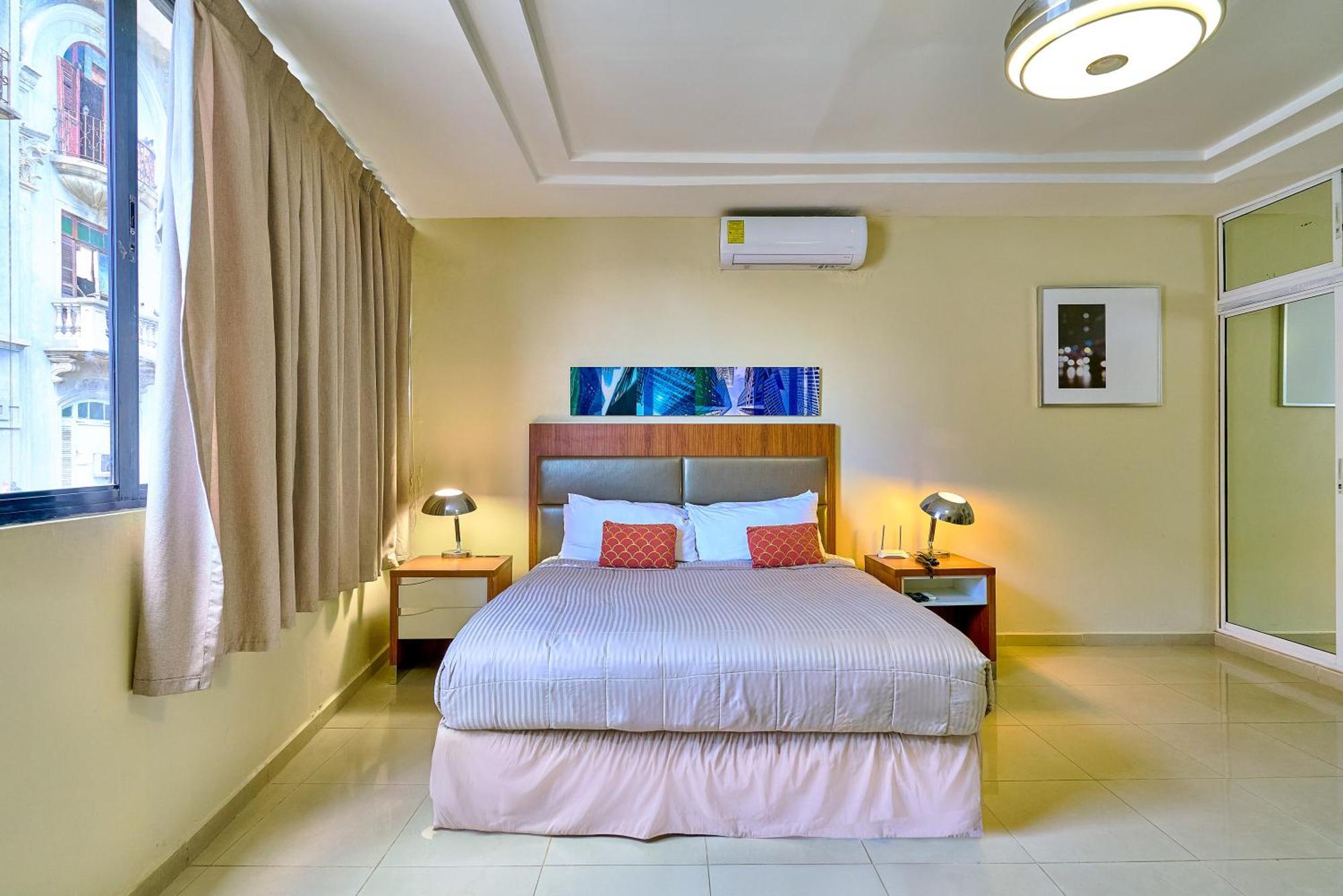 Hotel Libertad At Historic Main Street Santo Domingo Exterior photo